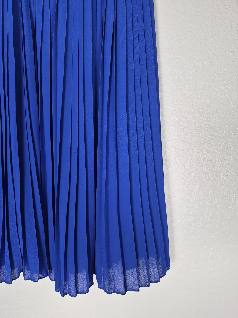 Royal Blue Accordion Pleat Midi Skirt – High Waisted Flowy Cobalt Blue Size 4